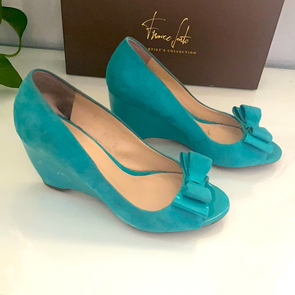 Peeptoe wedge